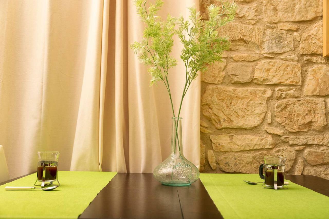 파포스 Salamiou Stone House 빌라 외부 사진